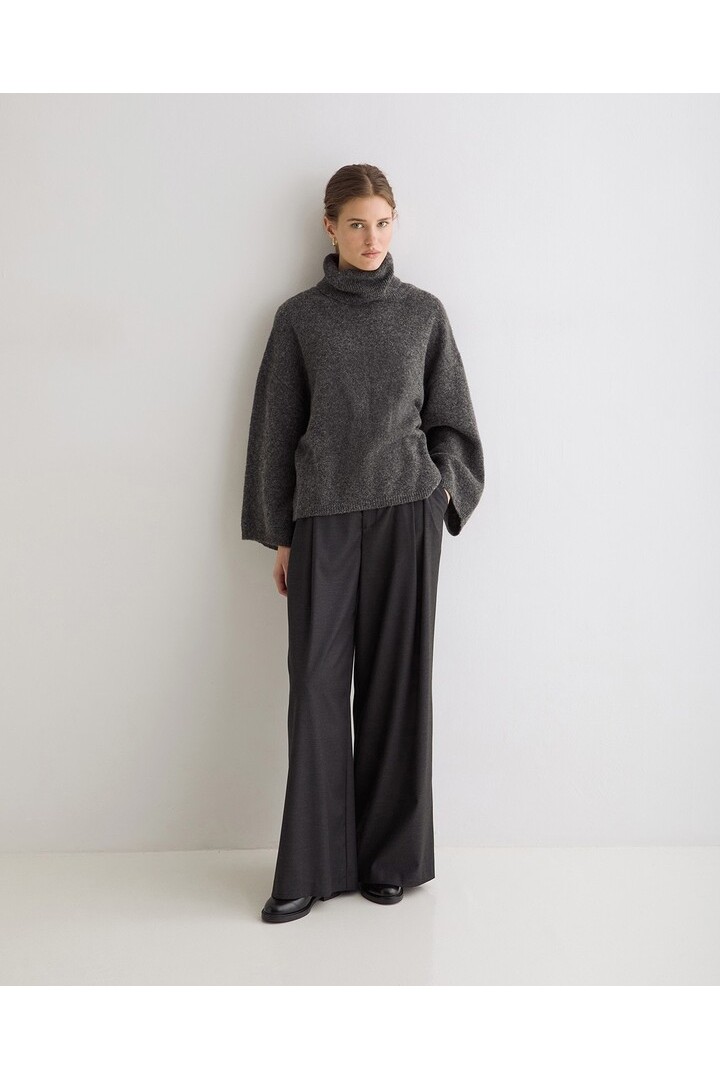 OVERSIZE HIGH-NECK SWEATER DARK GREY