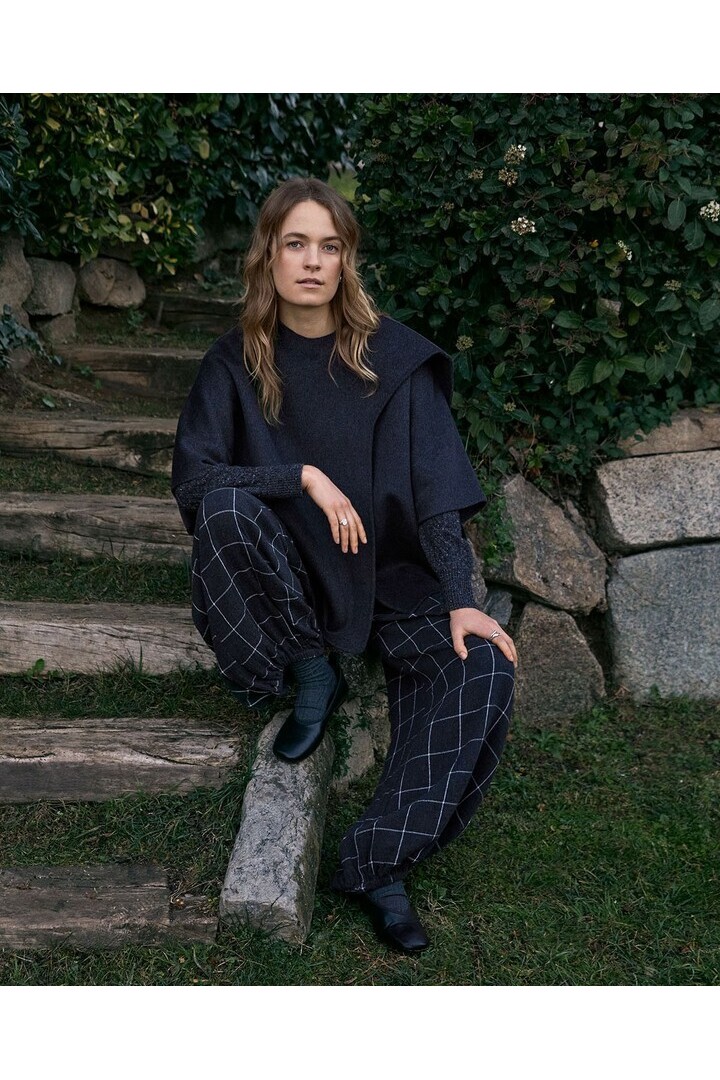 HANDMADE WOOL CAPE DARK GREY