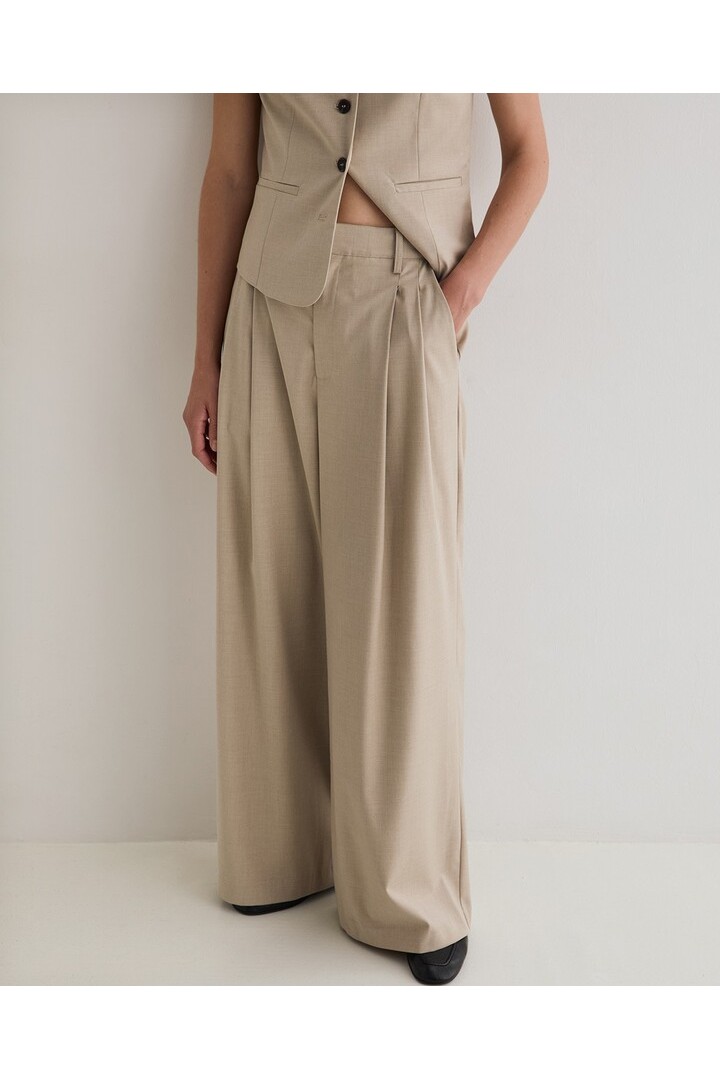 STRUCTURED WIDE-LEG SUIT TROUSERS BEIGE