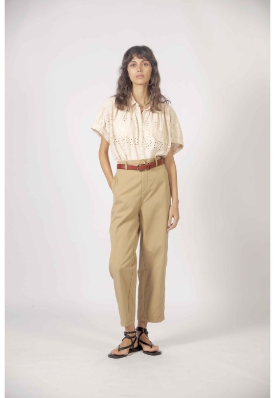 Top embroidery Beige