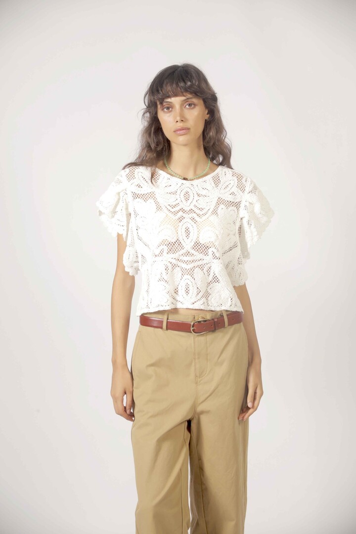 Ruffled crochet top Cream