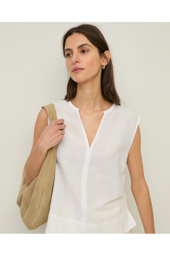Sleeveless linen and cotton blouse White