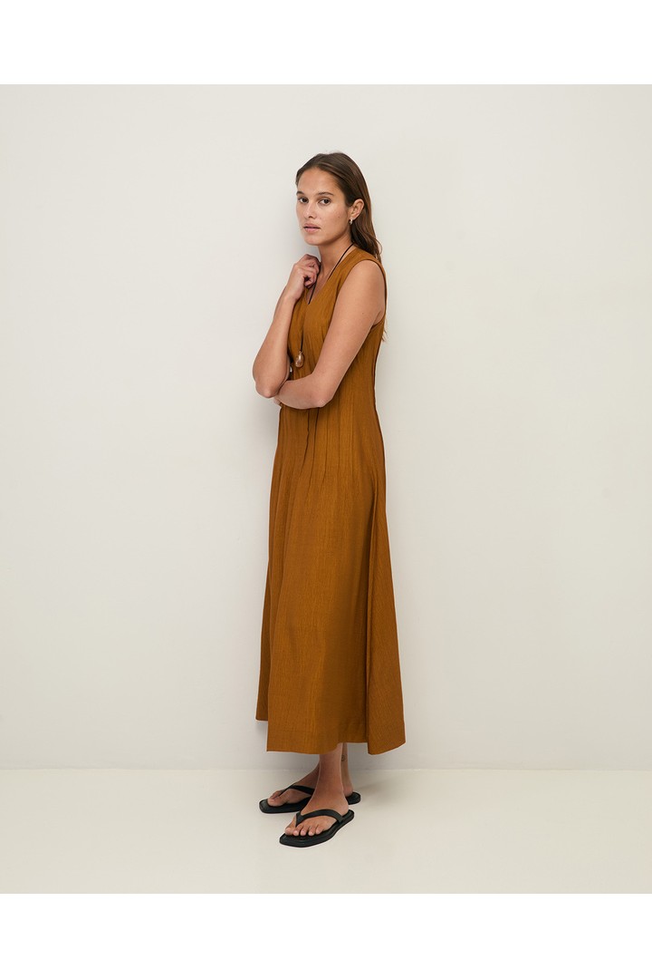 Long pleated dress Dark Ocher