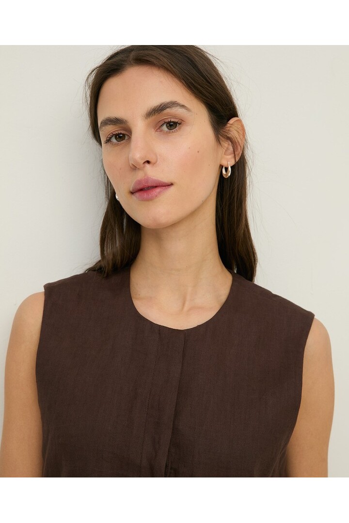 Linen tailored waistcoat Chocolate